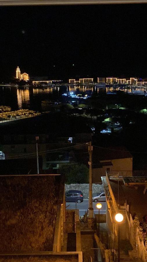 Appartamento Casa Le Grazie  Esterno foto